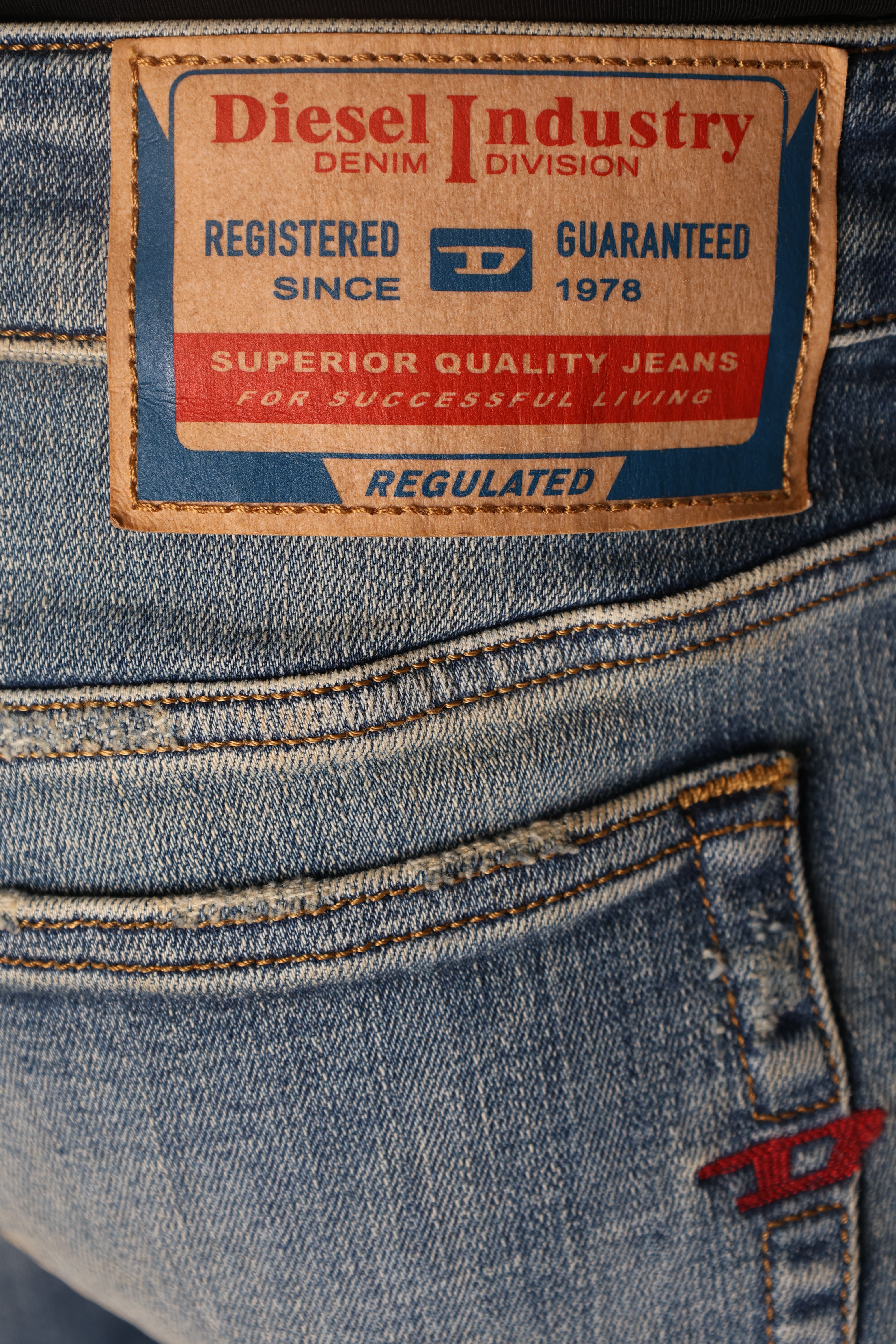 Diesel Jeans 1979 Sleenker L32 Denim Wash